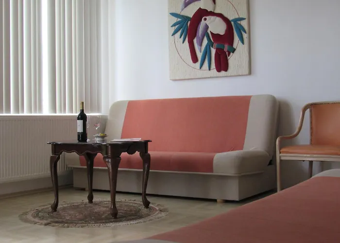 Palme 1 أوباتيا