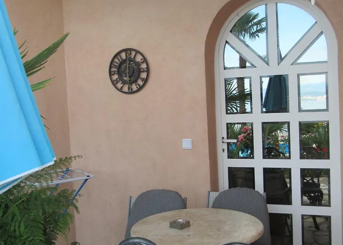 Palme 1 Опатия