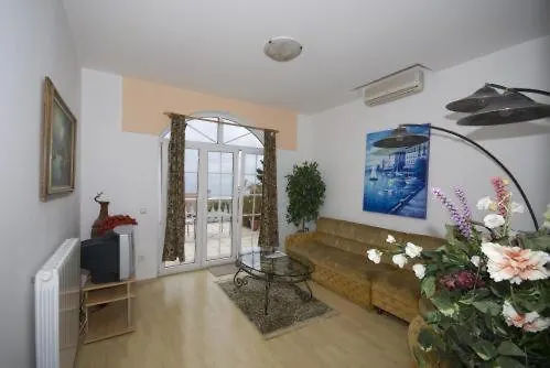 Апартаменты Palme 1 *