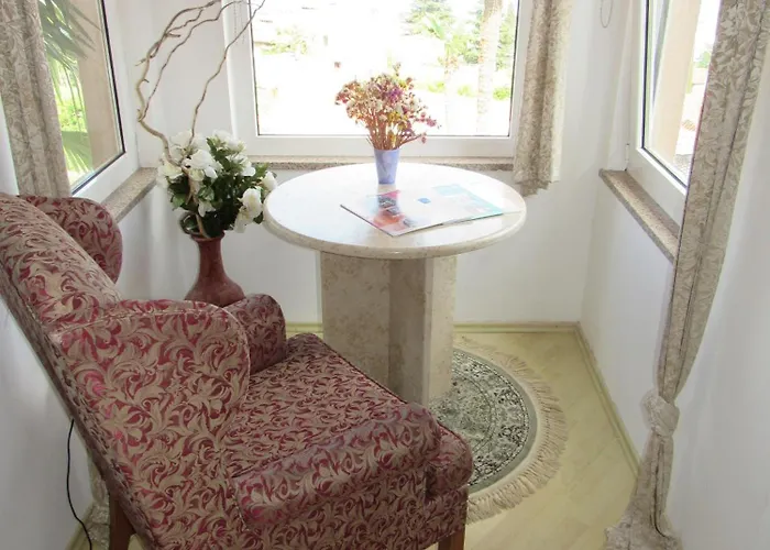 Palme 1 أوباتيا